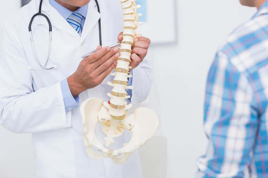 doctor treatment spine